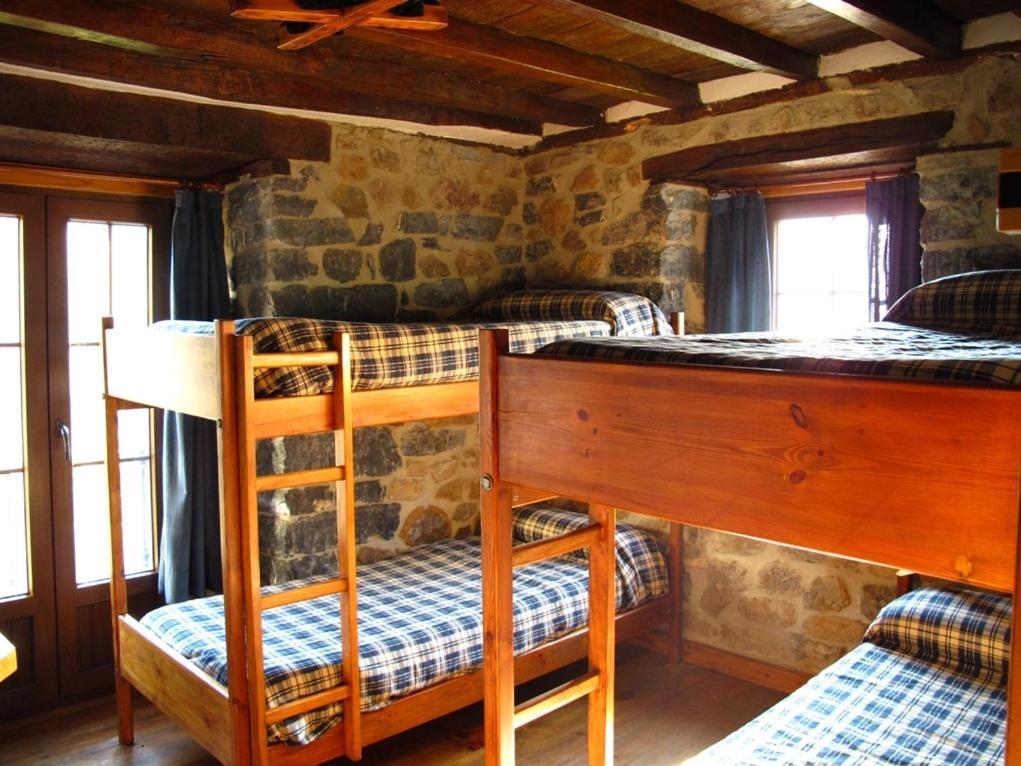 Albergue Turistico Valdebaro Camaleno Room photo