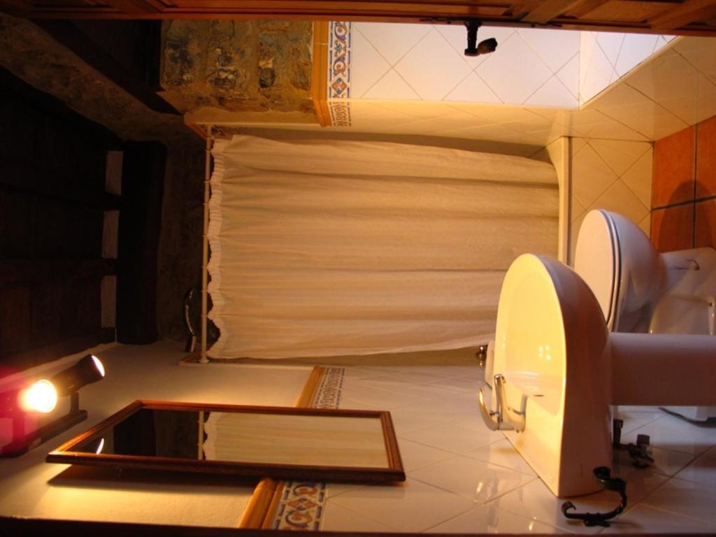 Albergue Turistico Valdebaro Camaleno Room photo